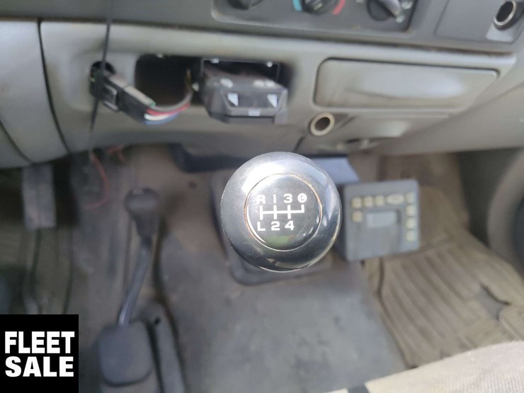 2003-ford-f550-image-12