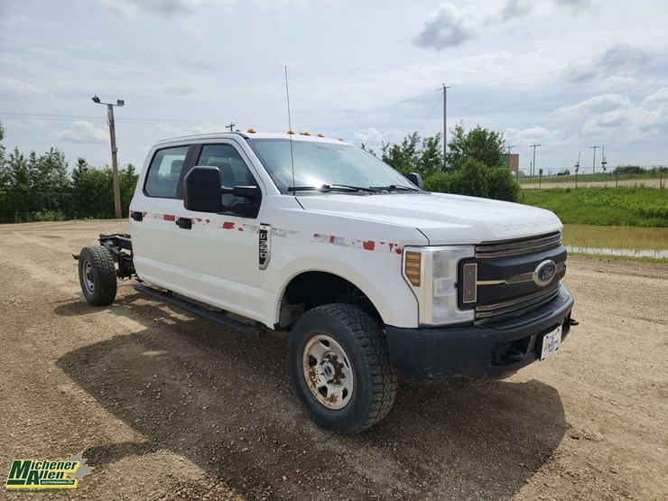 2019-ford-f350-image-2