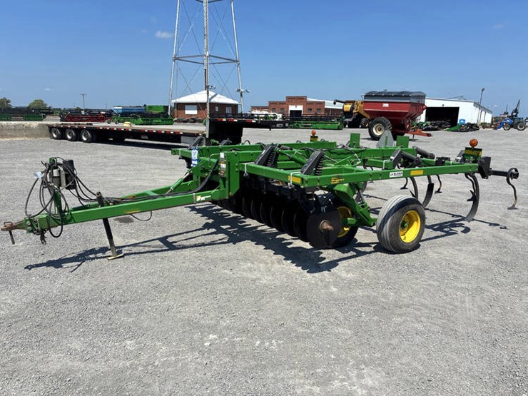 2014-john-deere-714-image-3