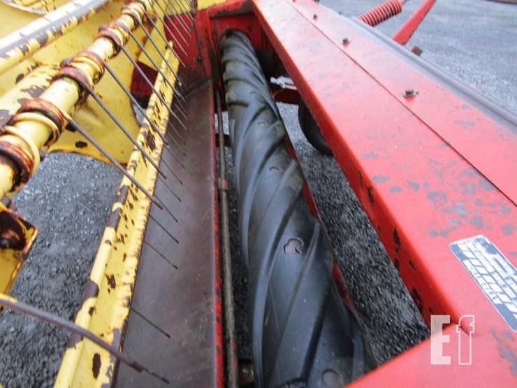 new-holland-472-image-2