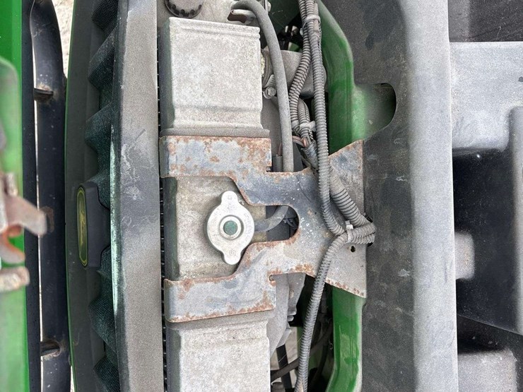 2006-john-deere-gator-image-12
