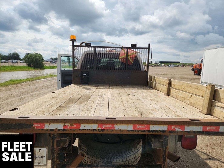 2015-ford-f350-image-23