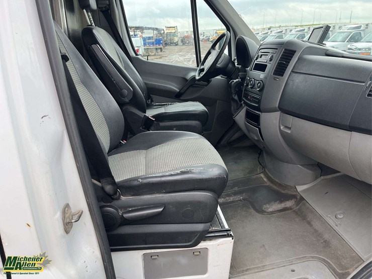 2008-dodge-sprinter-3500-image-14