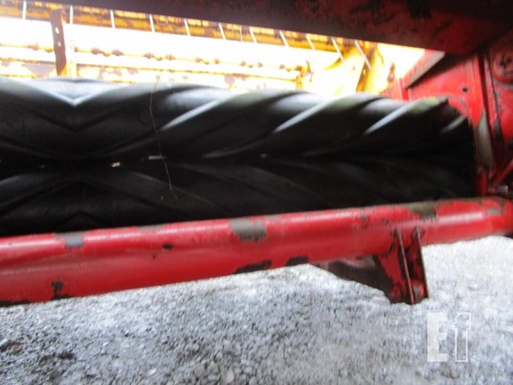 new-holland-472-image-6
