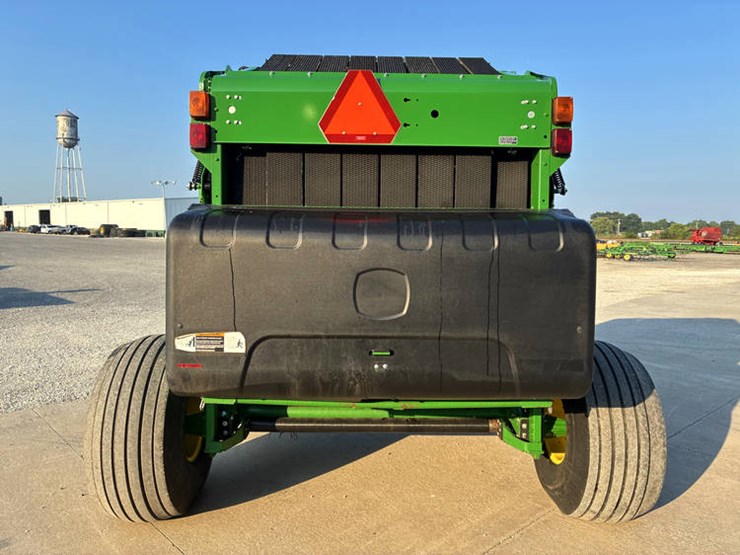 2019-john-deere-560m-image-7