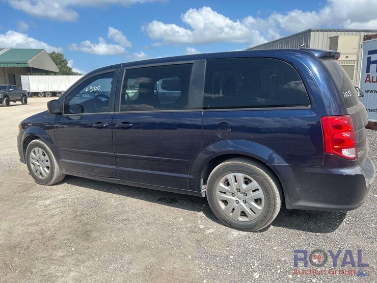 2017-dodge-grand-caravan-se-image-4