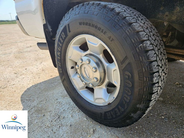 2011-ford-f250-image-13