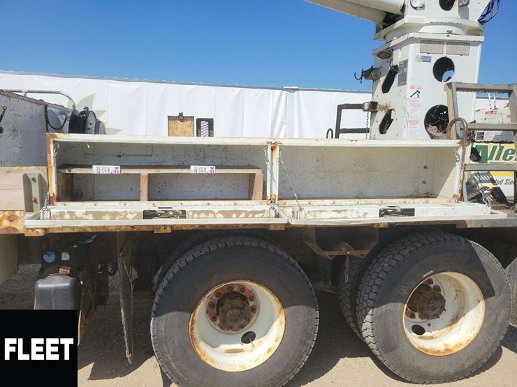2015-freightliner-108sd-image-27