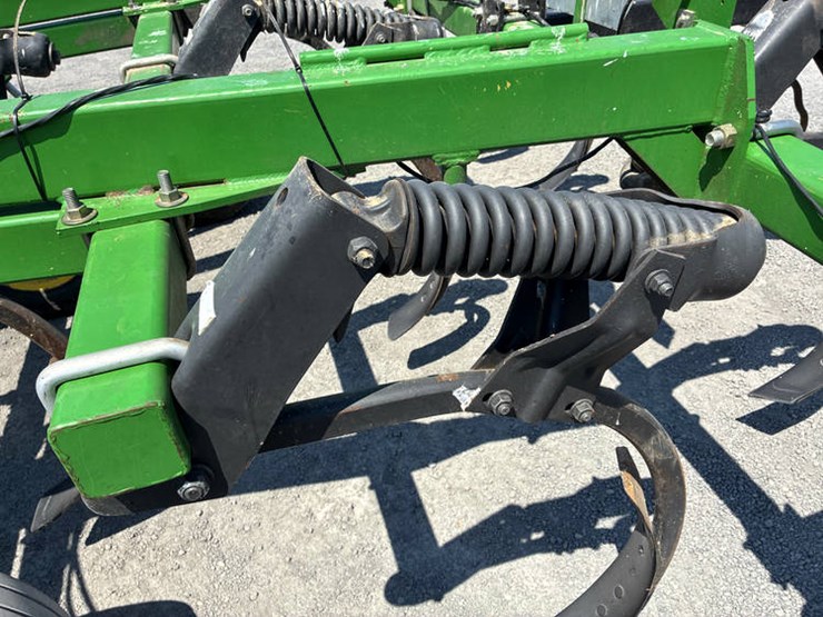 2014-john-deere-714-image-23