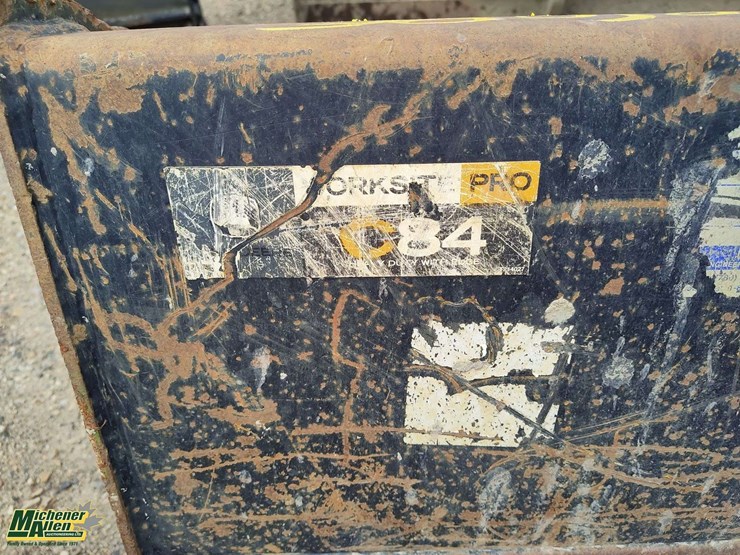 deere-8-in-image-7