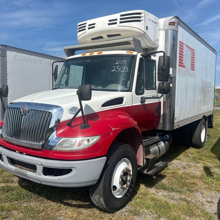 2015 INTERNATIONAL DURASTAR 4300