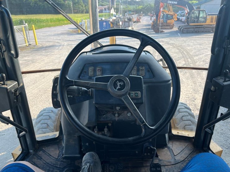 deere-410g-image-36