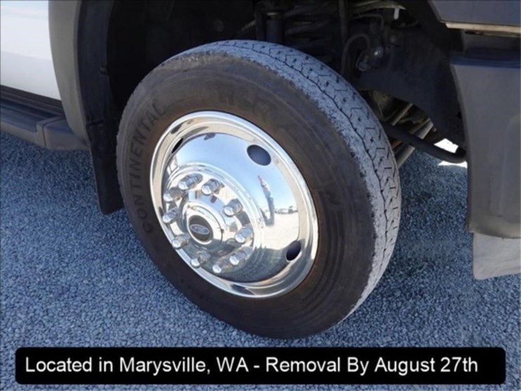 2013-ford-f550-image-21