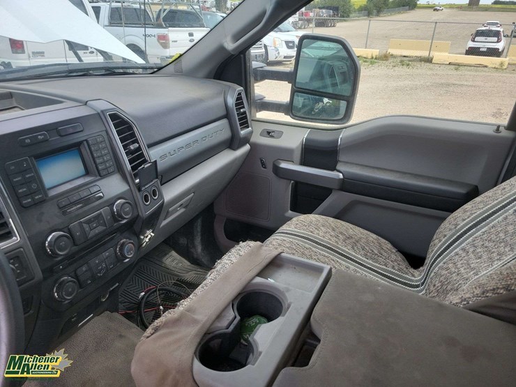 2018-ford-f550-image-8