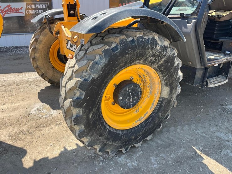 2015-jcb-507-42-image-14
