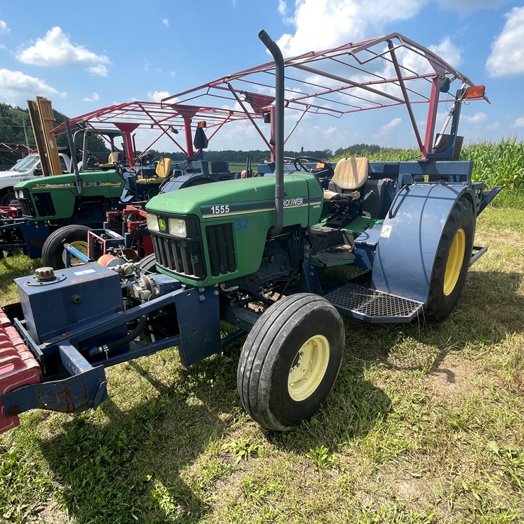 JOHN DEERE 5220