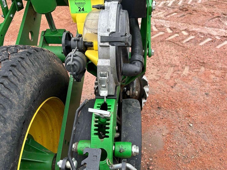 2014-john-deere-1770nt-image-4