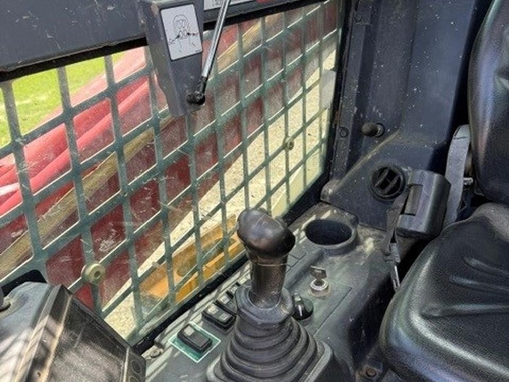 takeuchi-tl10v2-image-16