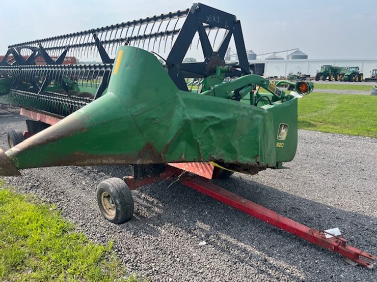 1992-john-deere-920-image-1
