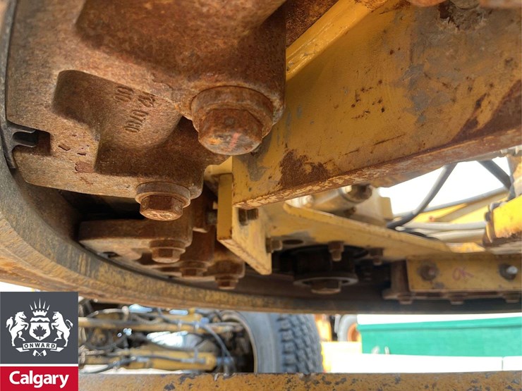 caterpillar-140m-image-12