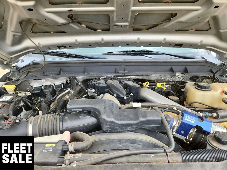 2011-ford-f550-image-24