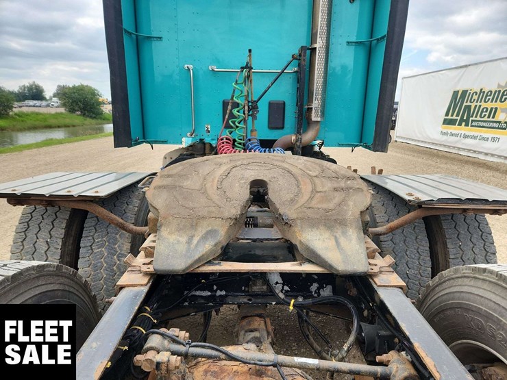 2019-peterbilt-579-image-29