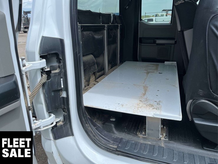 2020-ford-f350-image-13