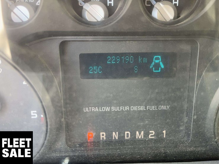 2015-ford-f550-image-8