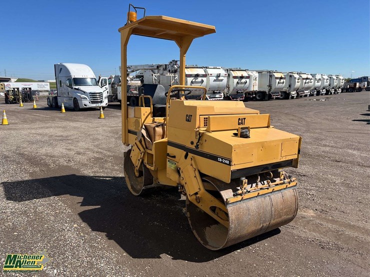 caterpillar-cb-214b-image-10