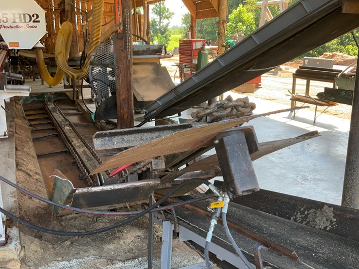 #125-•-barn-sweep-conveyor-image-2