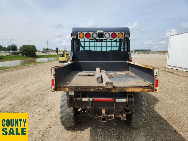 2011-bobcat-toolcat-5600-image-13