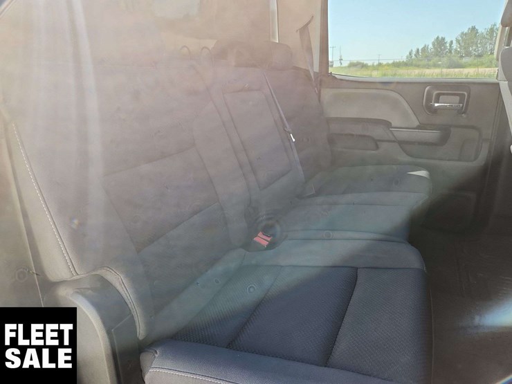 2018-chevrolet-silverado-1500-ls-image-17