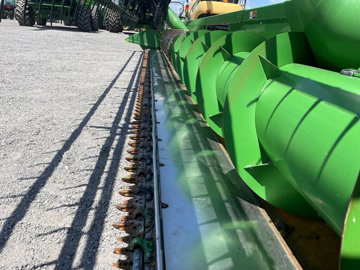 2010-john-deere-630f-image-4