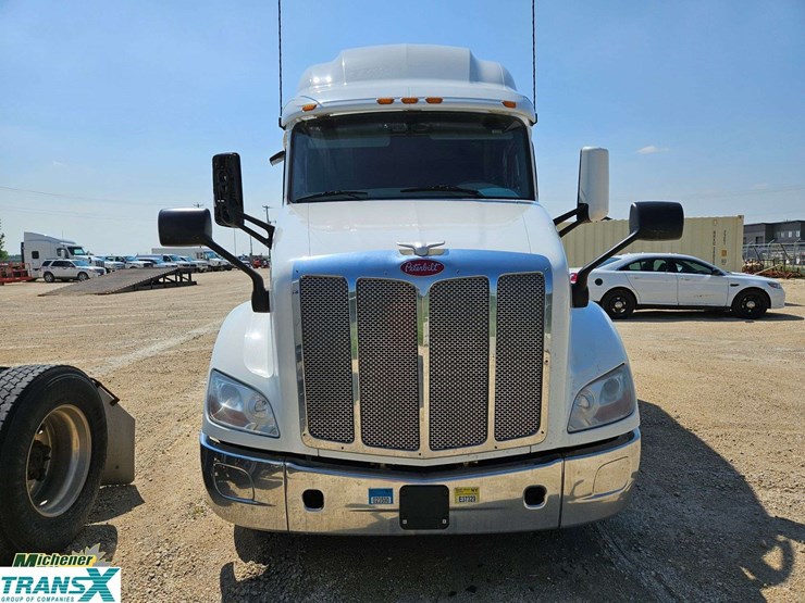 2020-peterbilt-579-image-7
