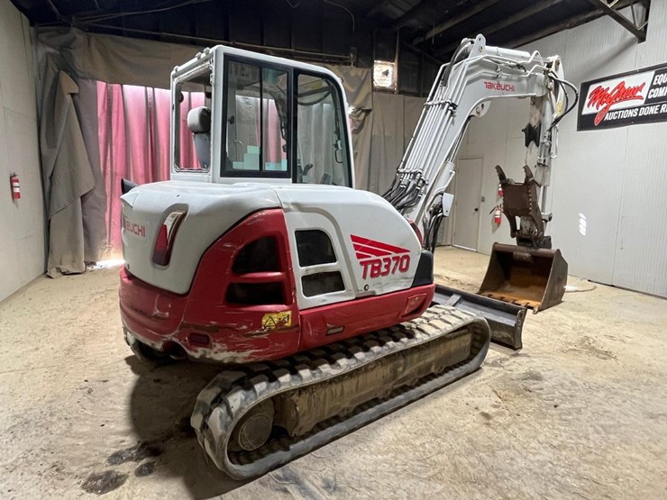 takeuchi-tb370-image-5