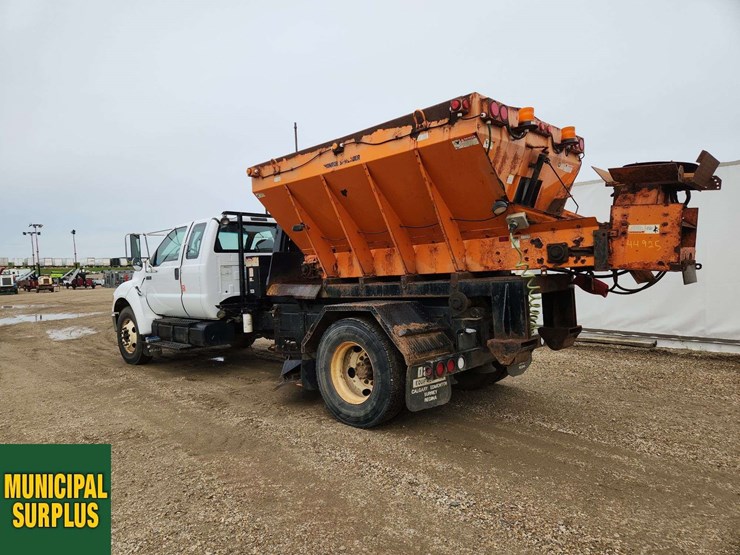 2008-ford-f750-image-3