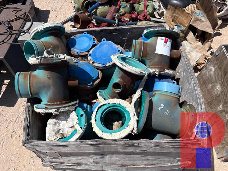 crate-of-assorted-6”-flanged-“t”-fittings-&-valve-bodies-image-1