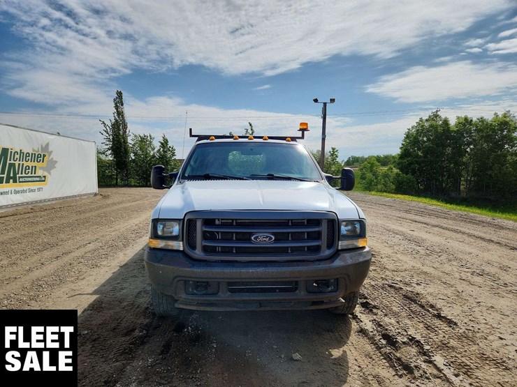 2004-ford-f350-image-19