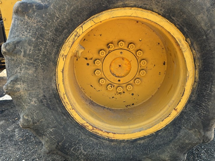 john-deere-440-image-32