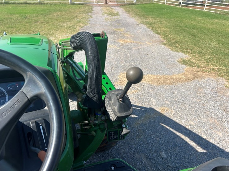john-deere-4066m-image-15