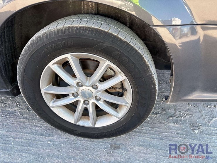 2018-dodge-grand-caravan-sxt-image-24