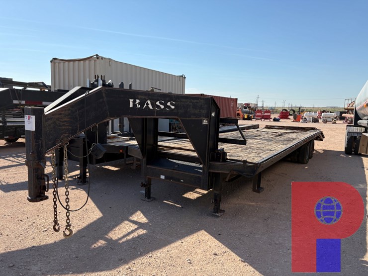 2012-bestbilt--35’-x-101”-t/a-gooseneck-trailer-image-1