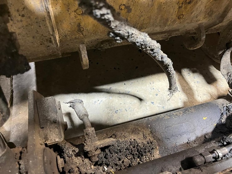2021-caterpillar-259d3-image-36