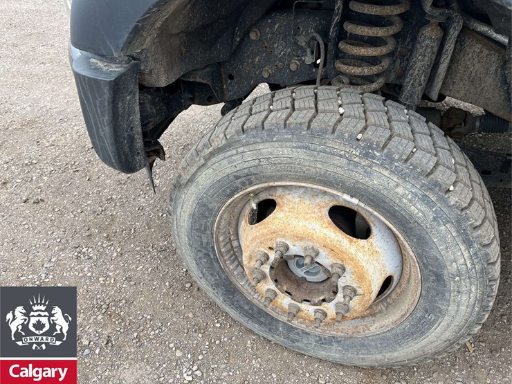 2014-ford-f550-image-12