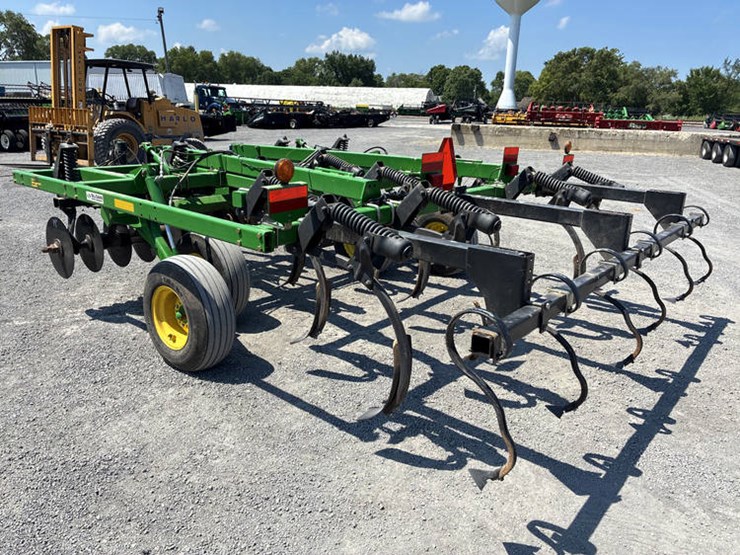 2014-john-deere-714-image-10