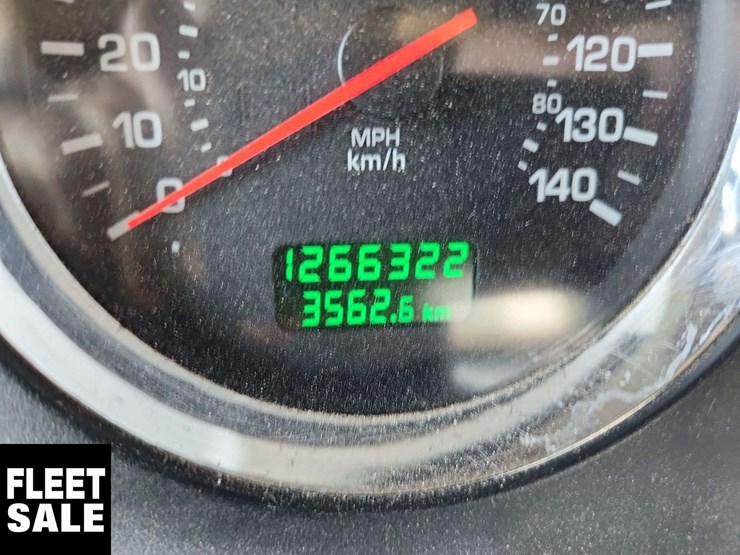 2014-kenworth-t660-image-12