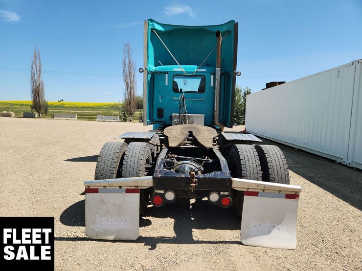 2019-peterbilt-579-image-5