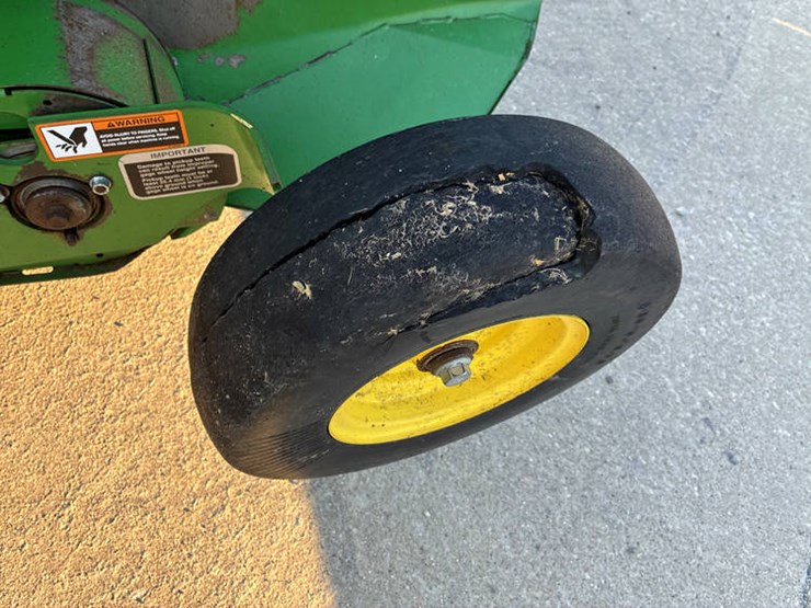 2019-john-deere-560m-image-45