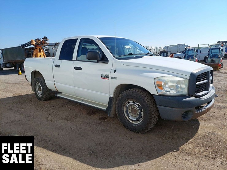 2008-dodge-ram-2500-image-2
