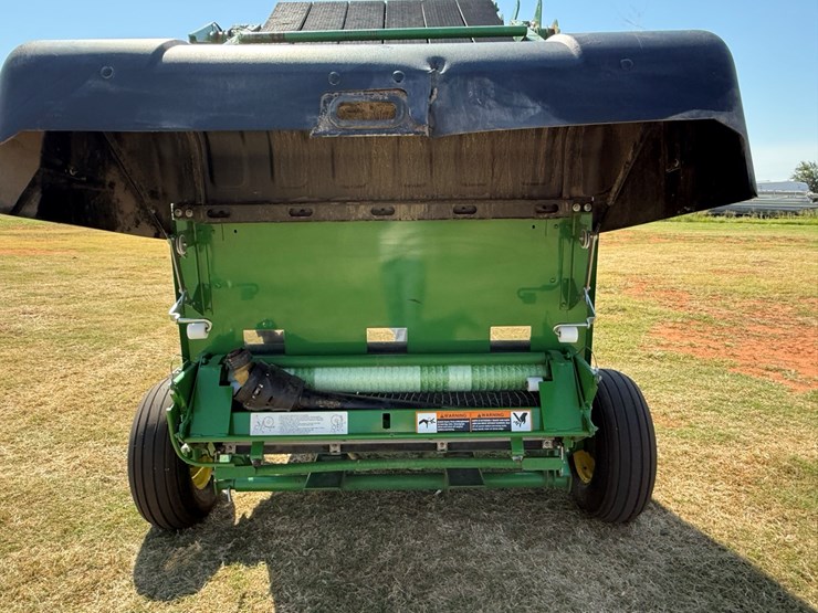 2021-john-deere-450e-image-19